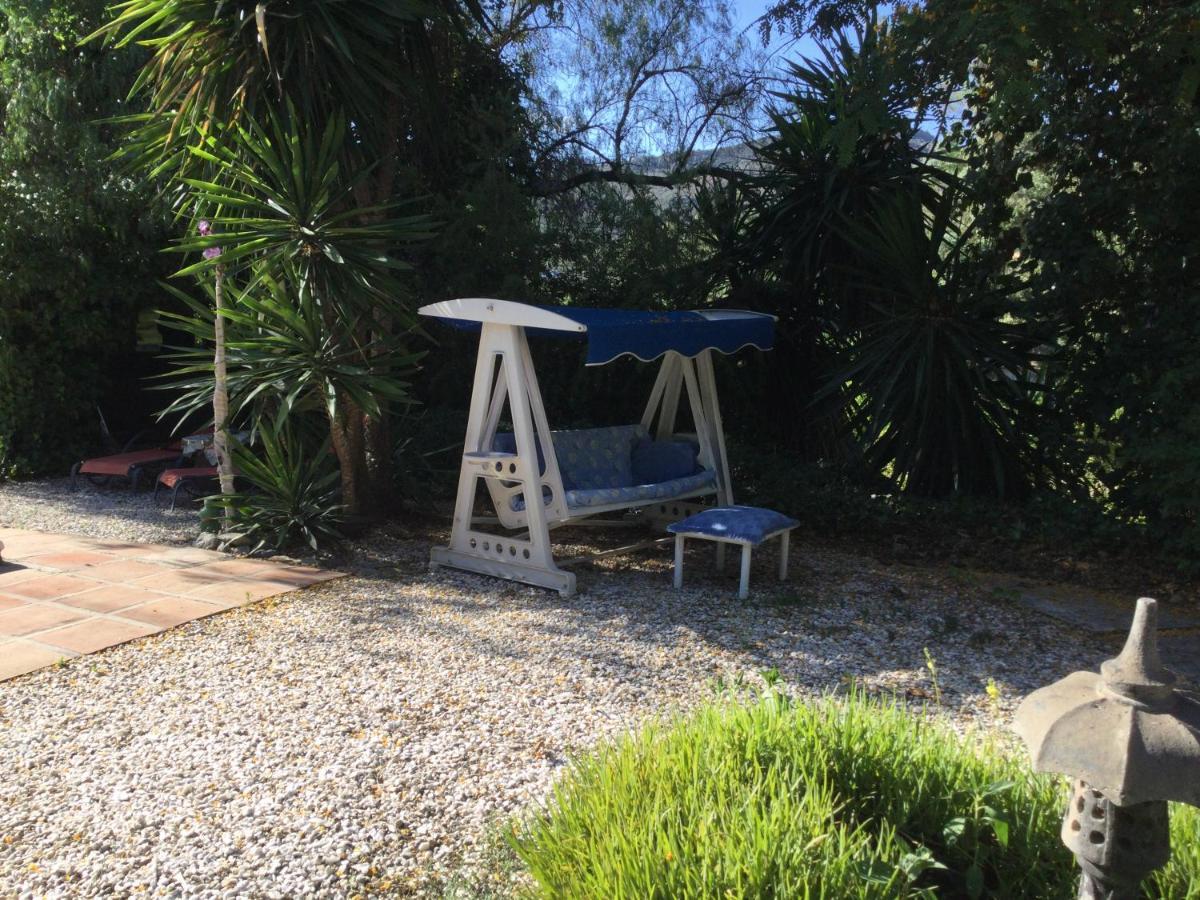 Finca El Rio,, La Casita One Of 2 Self Catering Studios. Pool And Hydrotherapy Jacuzzi Malaga Exterior photo
